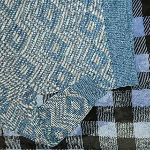 Vintage. Made in USA. CC SPORT. 💯 Acrylic. Crewneck sweater.  Women's Medium - Picture 11 of 15